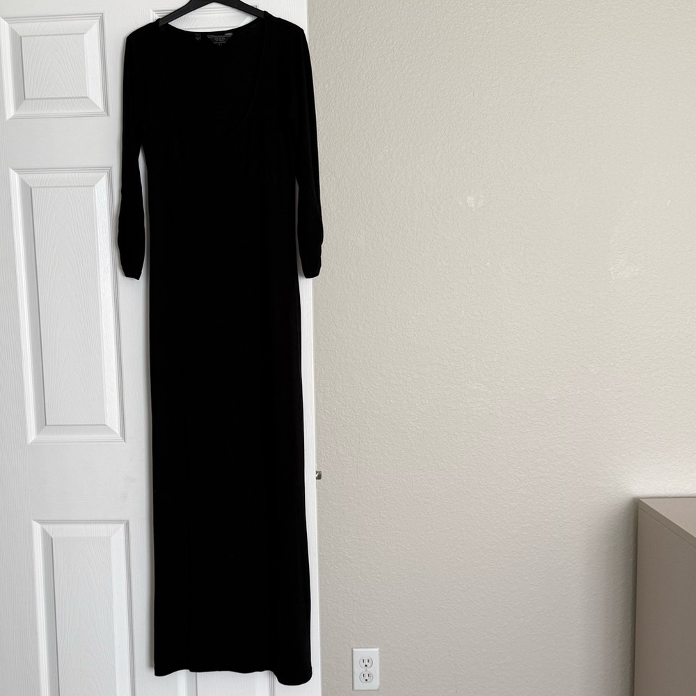 🖤GUESS Maxi Dress🖤